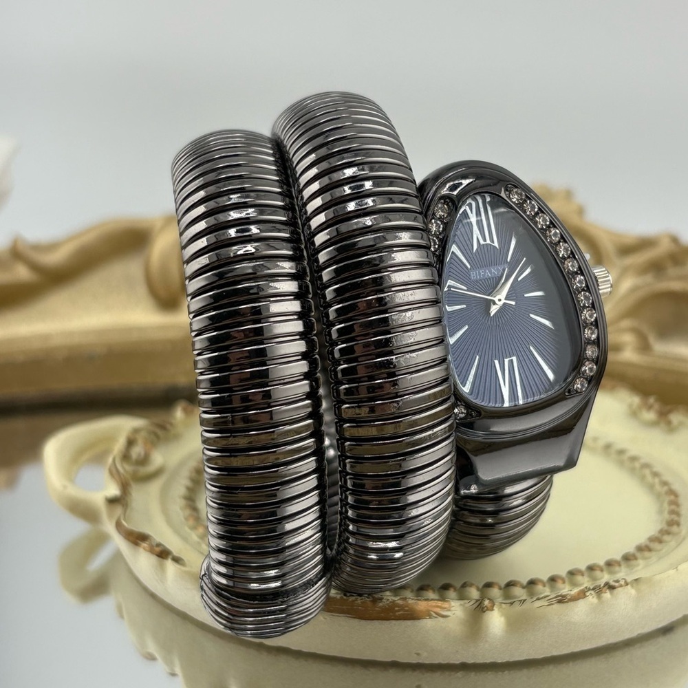 Serpenti Wrap Bracelet Watch – Black-Gray Tone / Dark Blue Dial ✨